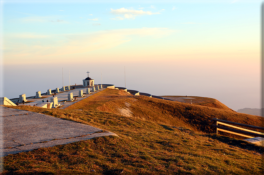 foto Tramonto da Cima Grappa